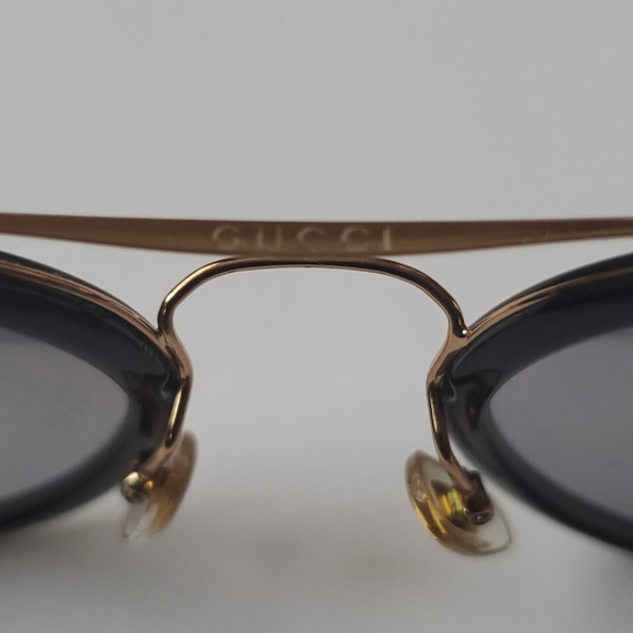 Gucci Round Sunglasses - Picture 11 of 12